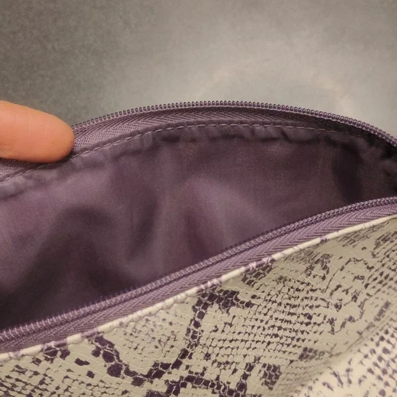 ESTEE LAUDER Purple Snakeskin Pattern Make-up / Cosmetics / Travel Case / Clutch - Picture 9 of 9